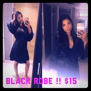 BLACK SILK ROBE !! 🔥🔥
